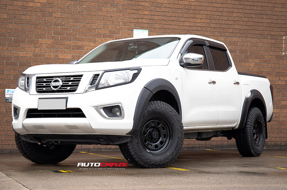 NISSAN NAVARA KING D HOLE SATIN BLACK