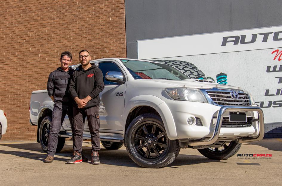 TOYOTA HILUX N70 4WD HYDRO MATTE BLACK