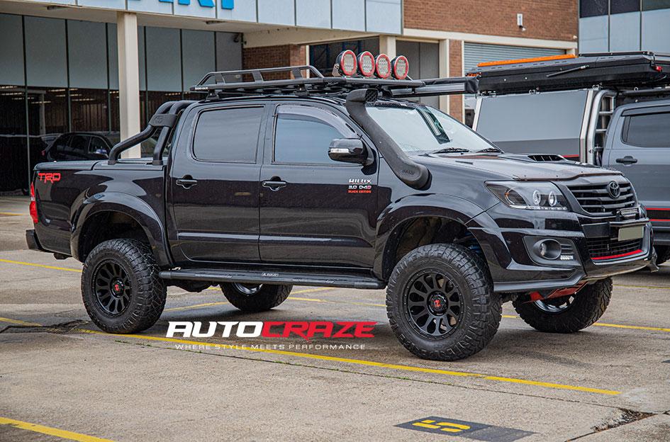 TOYOTA HILUX N70 4WD VICTIM MATTE BLACK