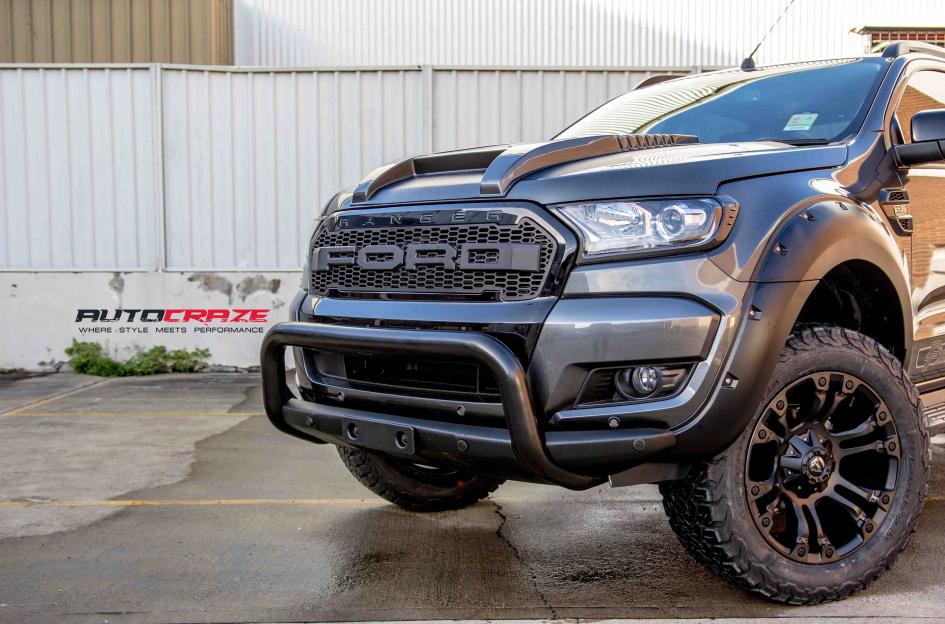 FORD-RANGER-VAPOR-BLACK-MACHINED-WITH-DARK-TINT