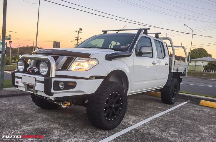 NISSAN NAVARA ADDICT MATTE BLACK