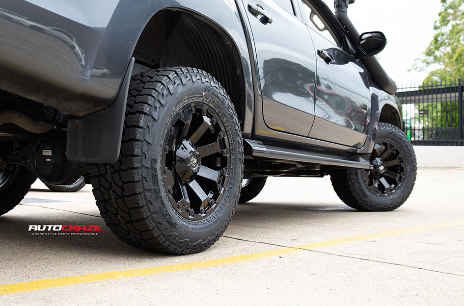 MITSUBISHI TRITON KING AMBUSH SATIN BLACK