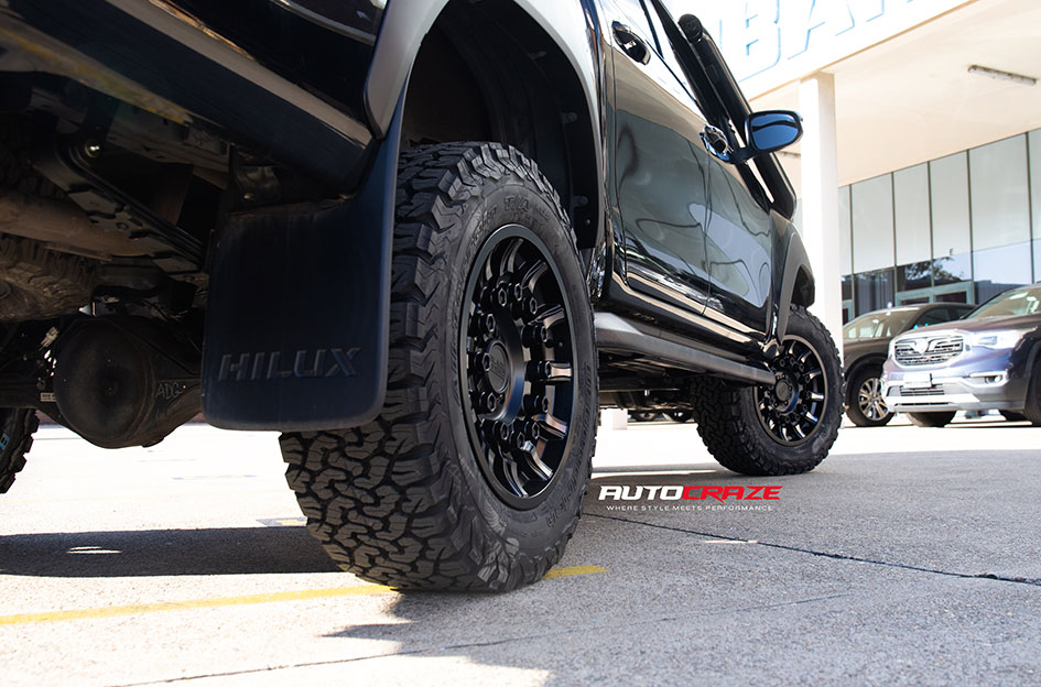 TOYOTA HILUX BLACK RHINO MISSION MATTE BLACK MACHINED TINTED SPOKES