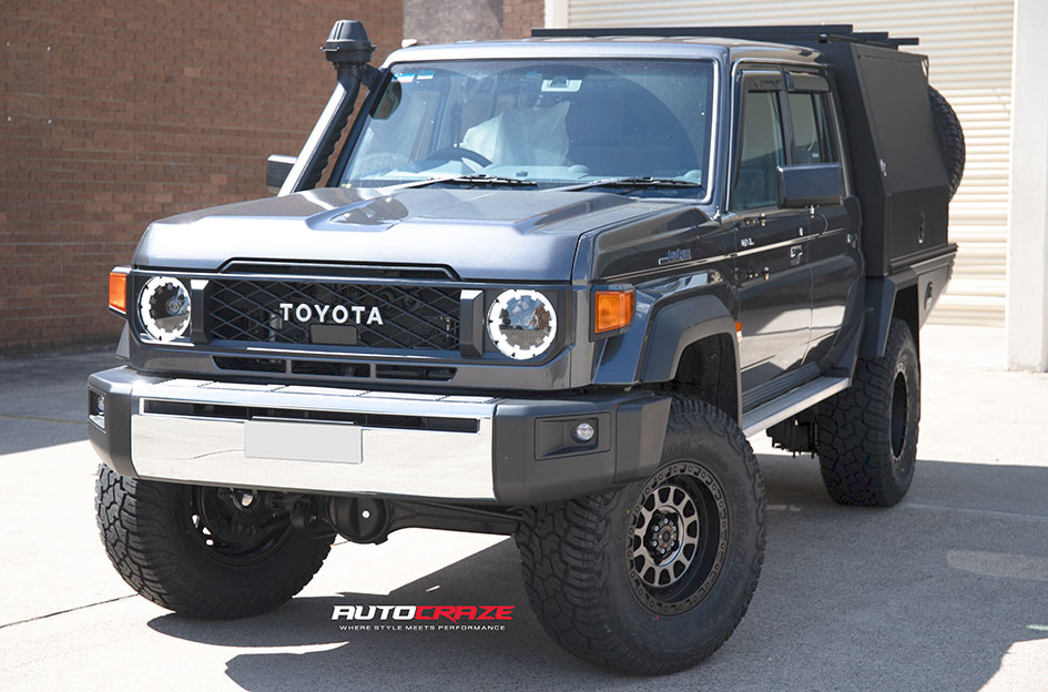 TOYOTA LANDCRUISER 70 SERIES ROH ASSAULT MATT BLACK WITH BLACK BOLTS ...