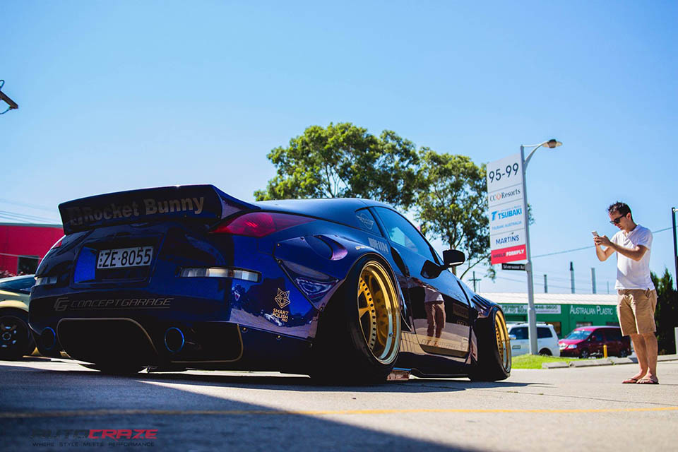 Purple Nissan 350z Rotiform USF Wheels Matte Candy Gold Nitto Invo tyres rear shot