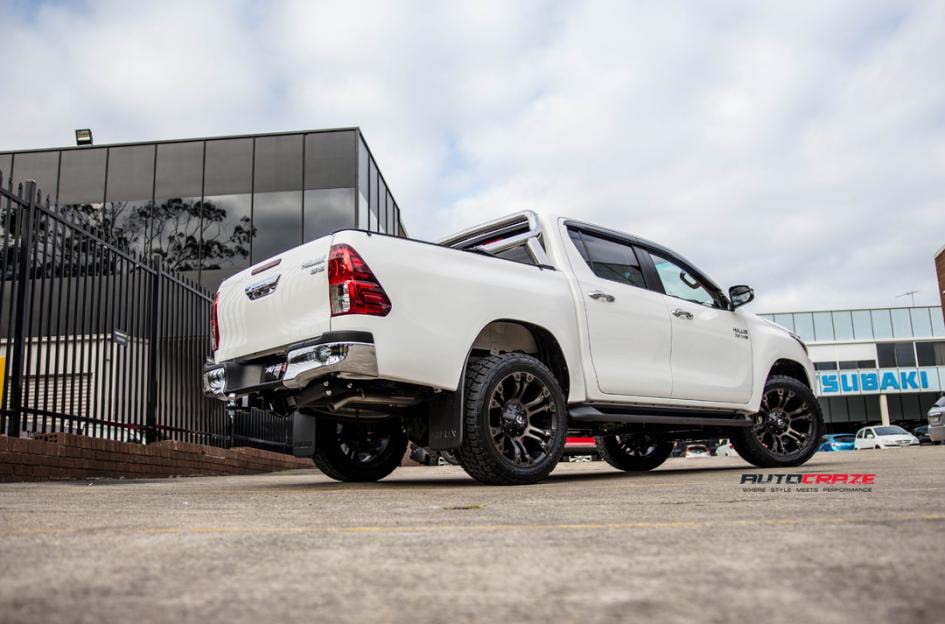 Toyota Hilux Wheels | Toyota Hilux Rims and Tyres Packages | Autocraze ...