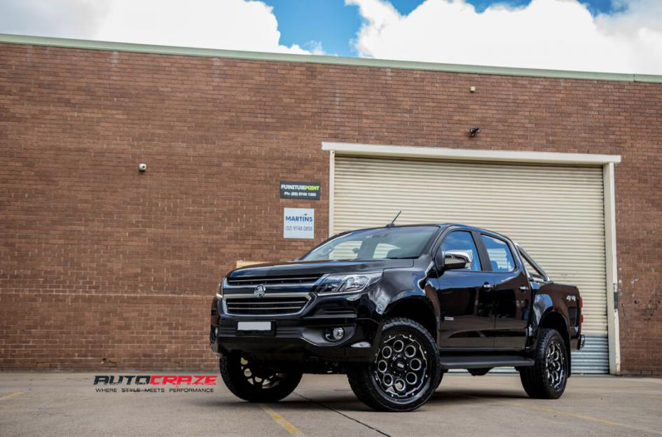 Preto Grelha Holden Colorado GD08 4x4 Jantes Matte Black Milled Acentuações Nitto Terra Grappler G2 pneus