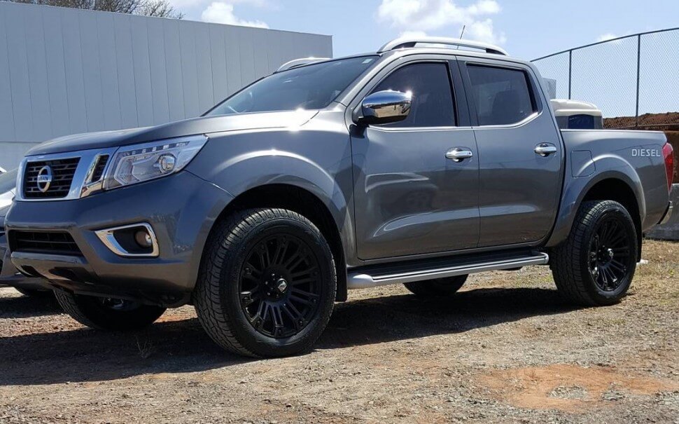 D22 Navara Rims | Nissan Navara D22 4x4 Wheels And Tyres | Autocraze ...