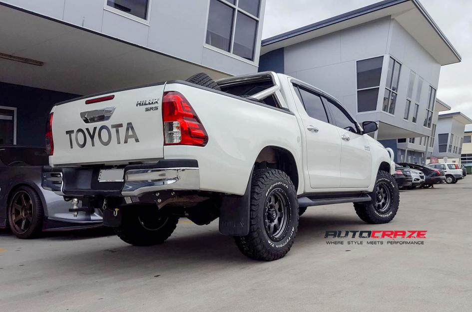 TOYOTA HILUX 4WD TROPHY MATTE ANTHRACITE WITH BLACK RING | Car gallery ...