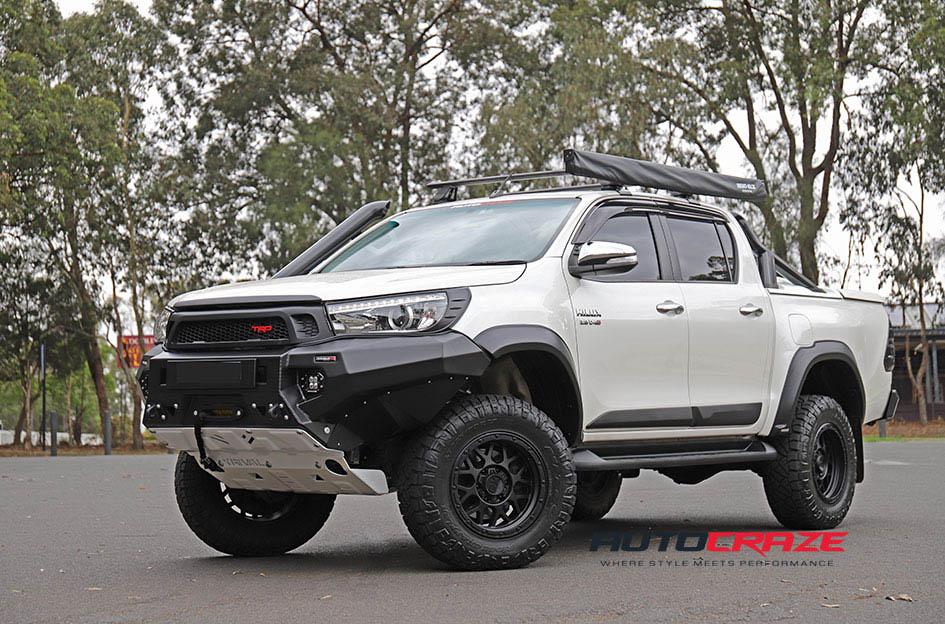 TOYOTA HILUX 4WD GRENADE OR MATTE BLACK 1580259551 | Car gallery|- Auto ...