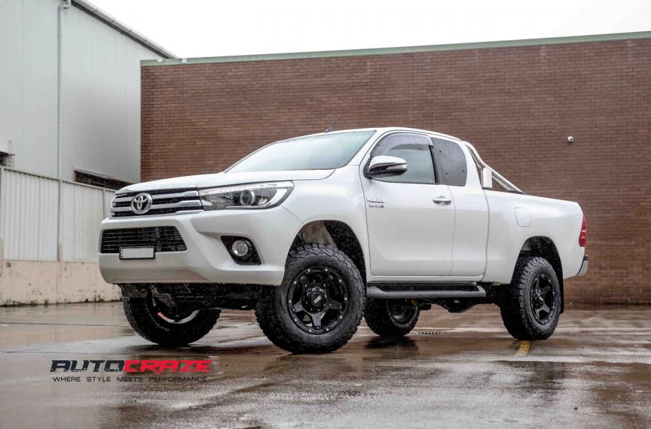 TOYOTA HILUX 4WD GD04 MATTE BLACK 2 | Car gallery|- Auto Craze