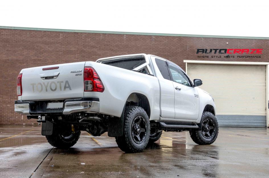 TOYOTA HILUX 4WD GD04 MATTE BLACK 2 | Car gallery|- Auto Craze