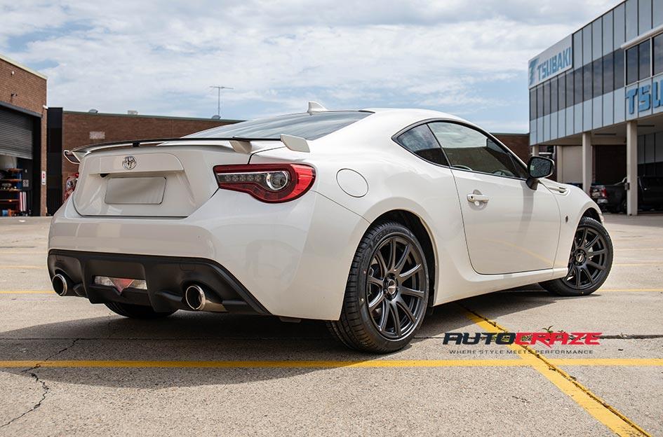 TOYOTA 86 CARBINE BLACK SUEDE 1546830347 | Car gallery|- Auto Craze