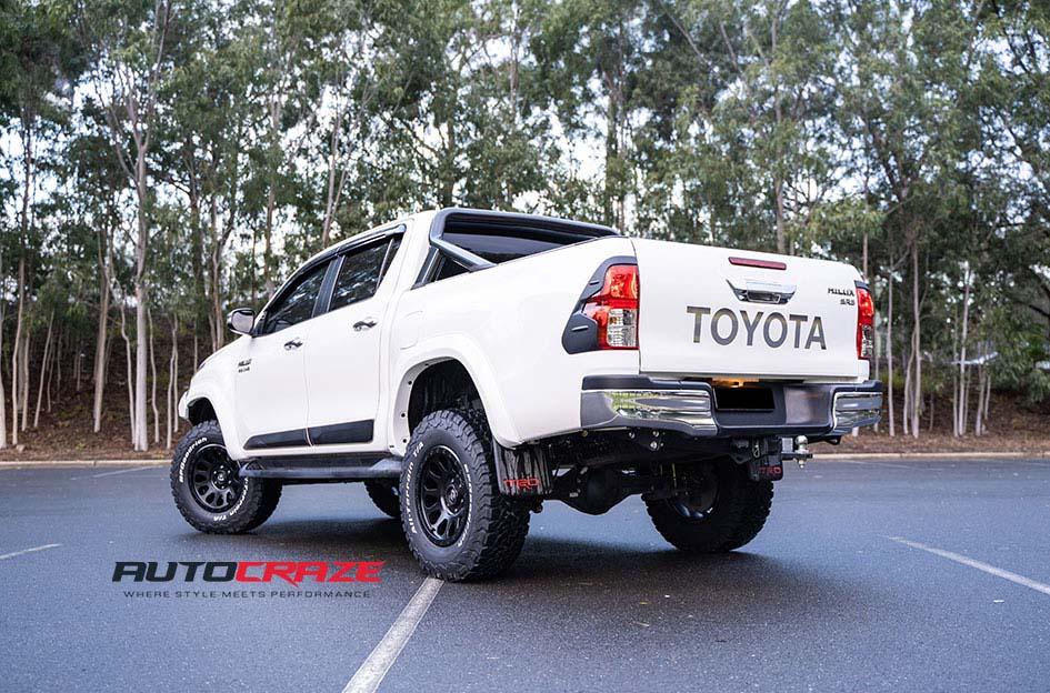 TOYOTA HILUX 4WD VECTOR MATTE BLACK 1563323326 | Car gallery|- Auto Craze